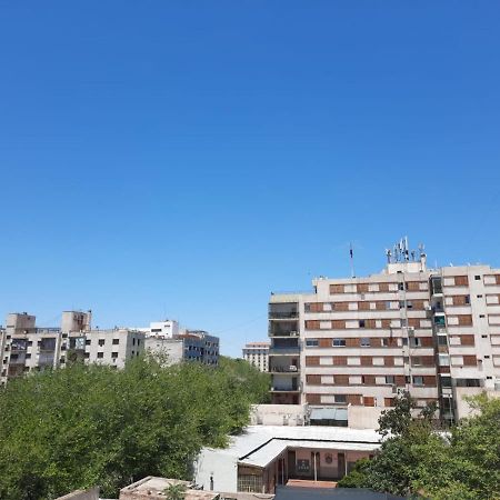 Departamento En Pleno Centro De Ciudad De Mendozaアパートメント エクステリア 写真